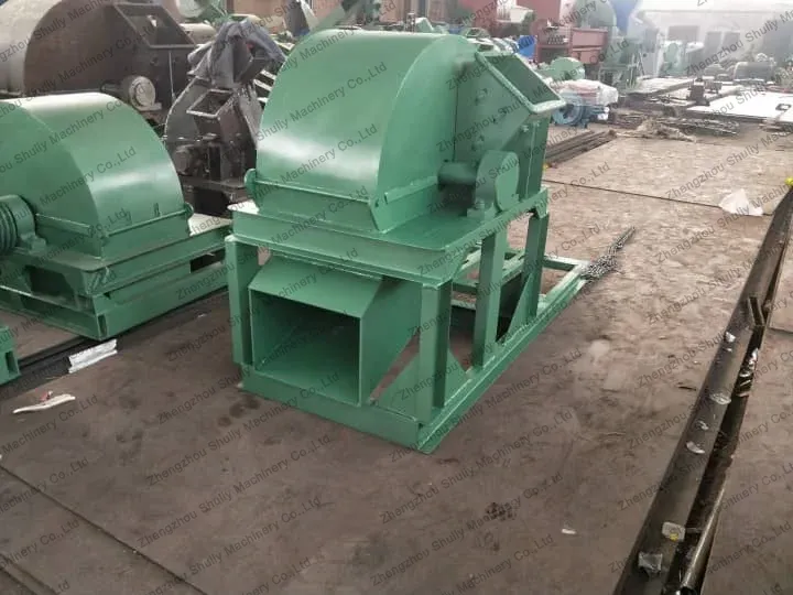 Máquina para fazer aparas de madeira